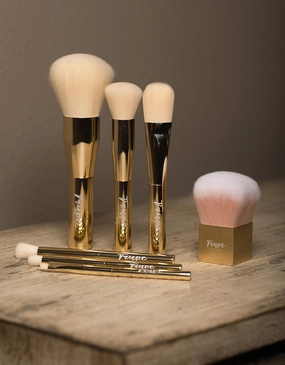 2.0 Soft Brown Brow Palette, Clear Brow Gel, 7-Piece Gold Professional Makeup Brush Set Combo Pack