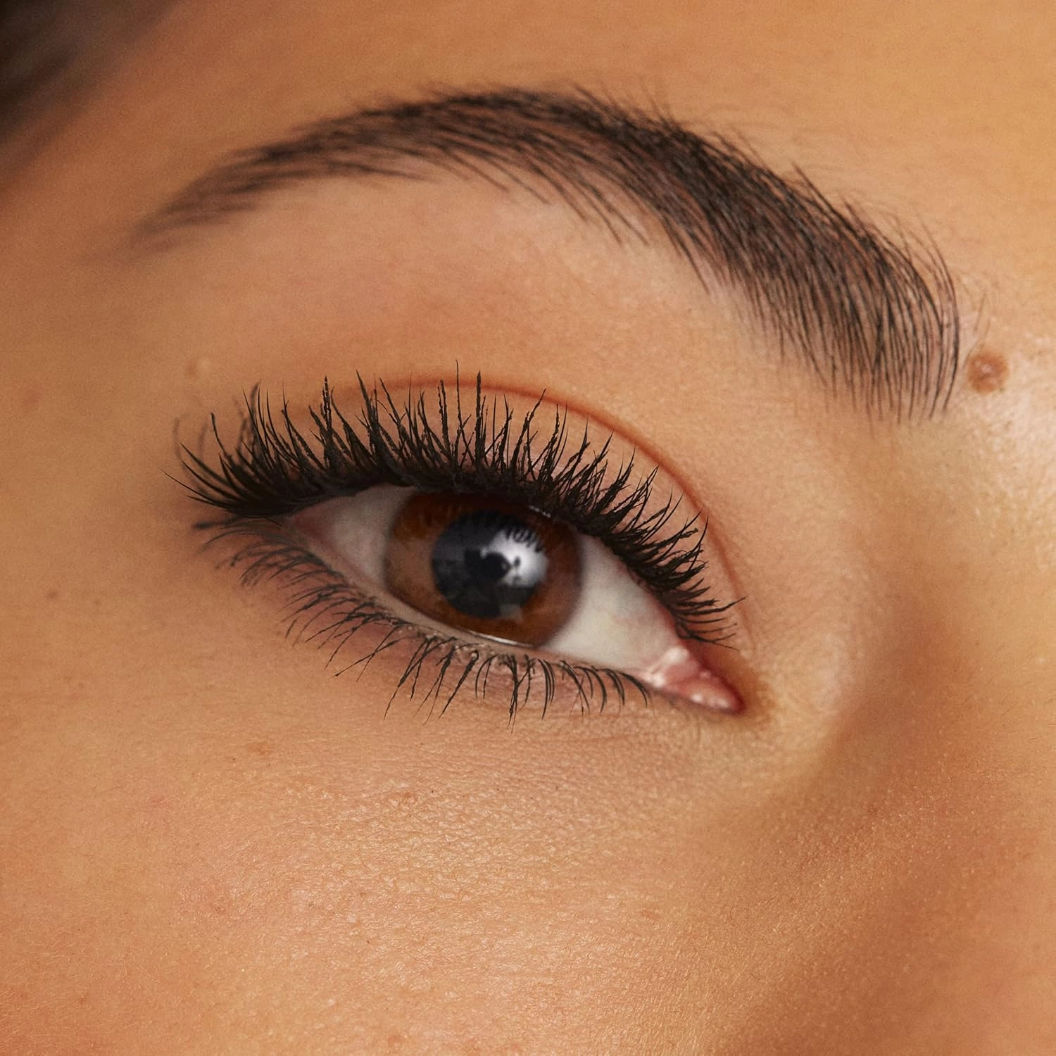 3INA MAKEUP - Vegan - Cruelty Free - The 24h Level Up Mascara 900 - Black Mascara Long Lashes - Extreme Definition - Volume Length Curve - Panoramic Effect - Metallic Tube - Hourglass Brush
