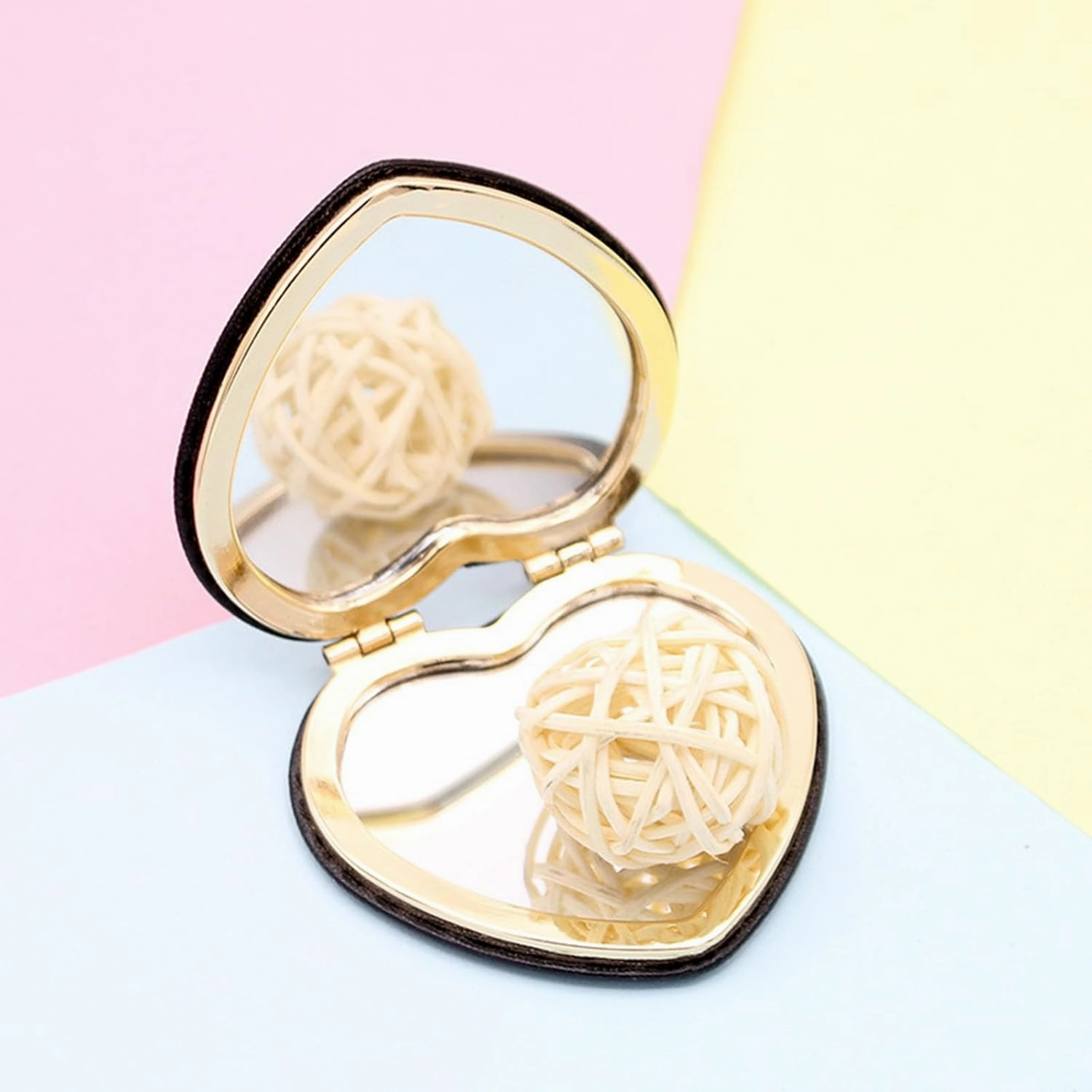 6 Pack Pokect Heart Mirror Travel Compact Magnifying Folding Mirrors for Women Purse Mini Vanity Cosmetic Lashes Makeup Mirror Double-Sided Cute Mirror Black