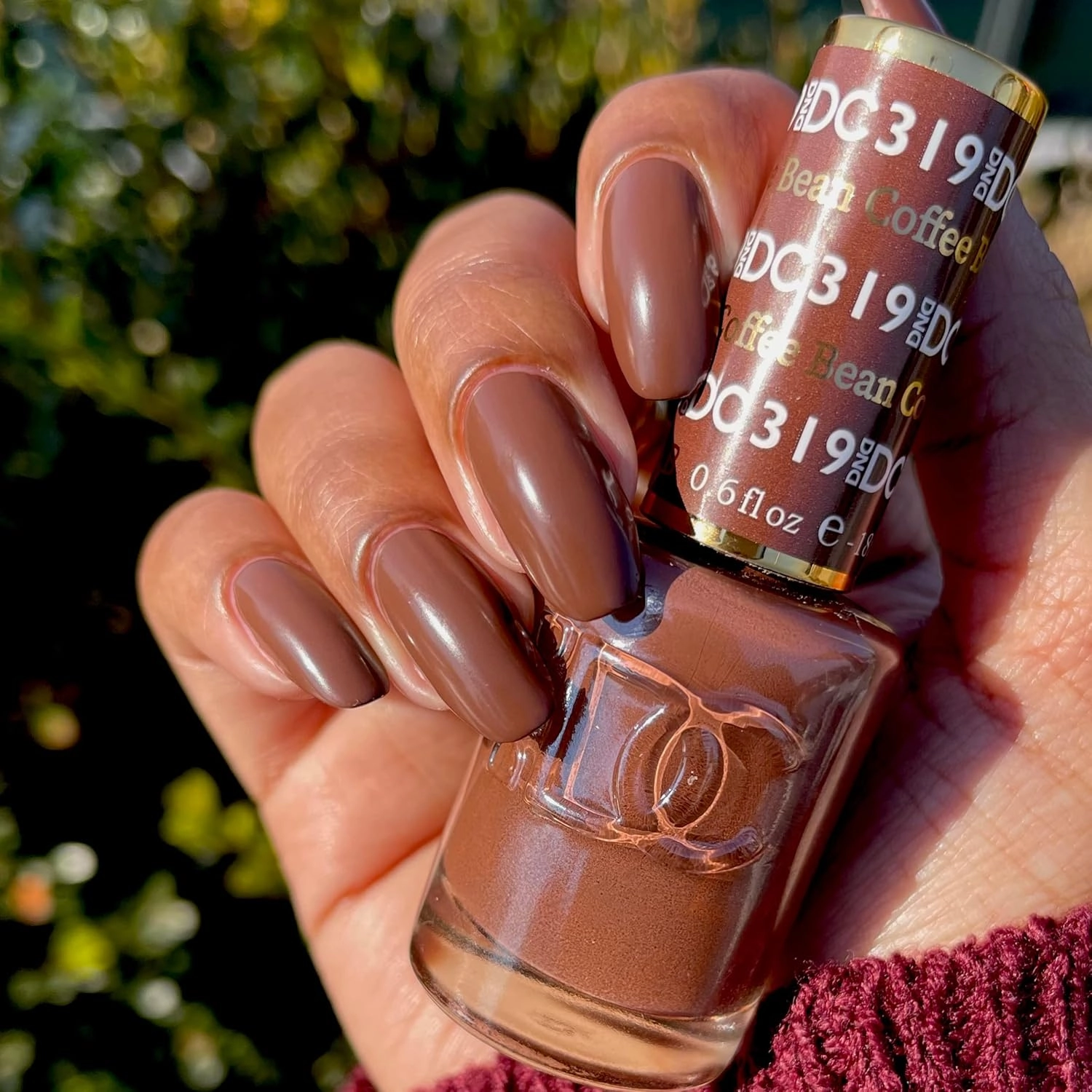 DND Gel Polish Set, Brown Collection, UV/LED GelPolish and Air Dry Nail Lacquer, Matching Chip-Free Polish Duo, 0.5 Fl Oz Each