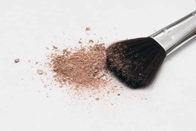 KEE Essential Beauty Translucent Setting Powder-Banana (Ebony)