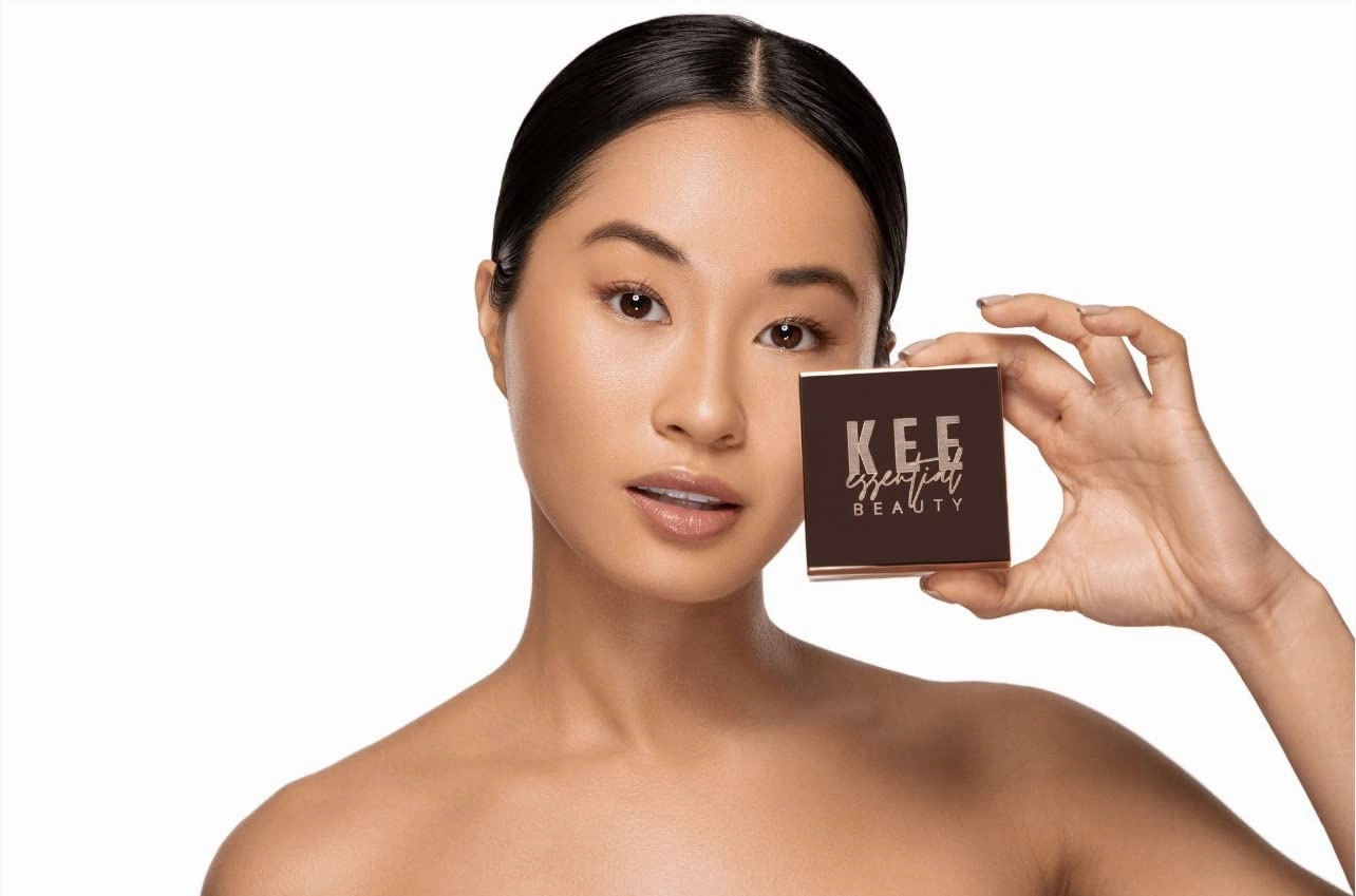 KEE Essential Beauty Translucent Setting Powder-Banana (essence)