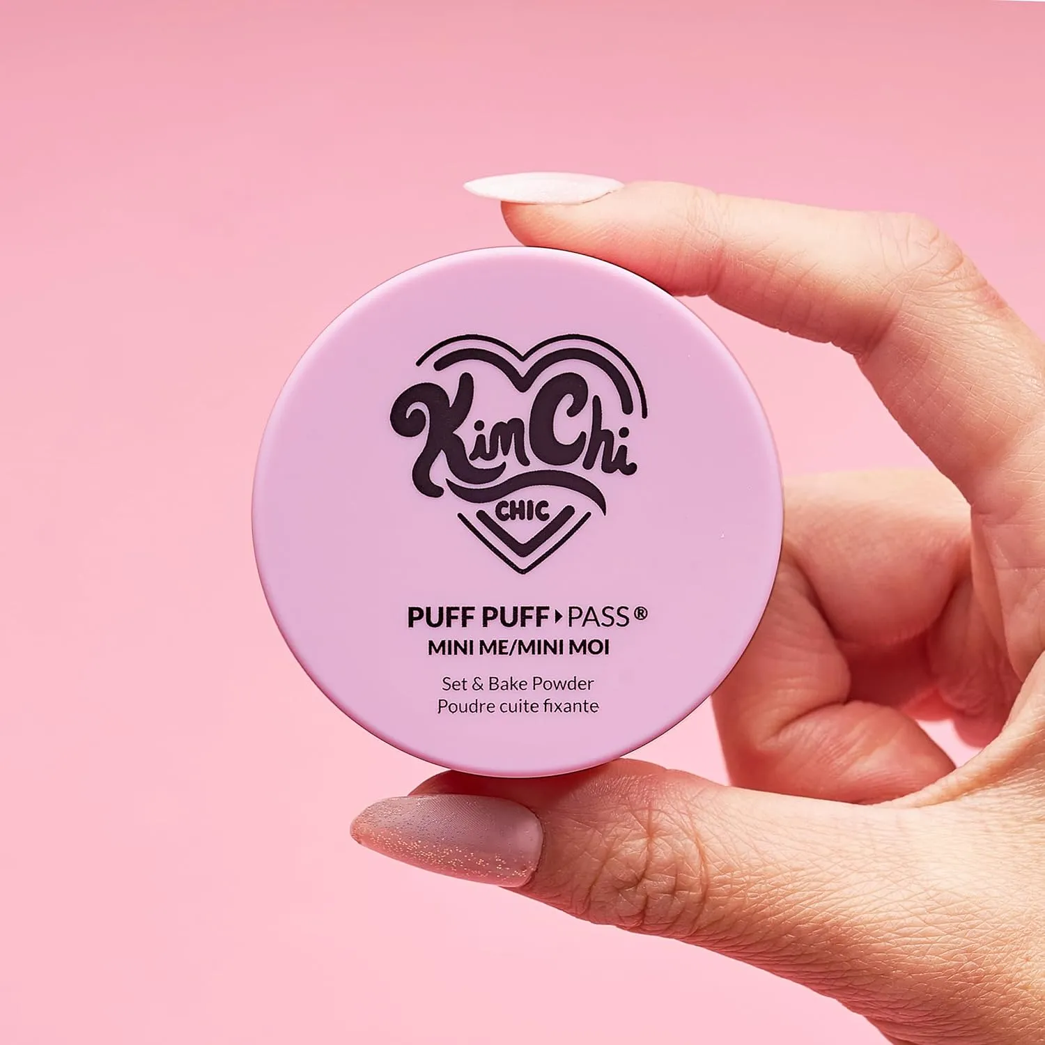 KimChi Chic Puff Puff Pass Mini Translucent Set of 3 - Lightweight Loose Setting Powder with Rice Powder & Vitamin E, Oil Absorbing for All-Day Wear, 5g