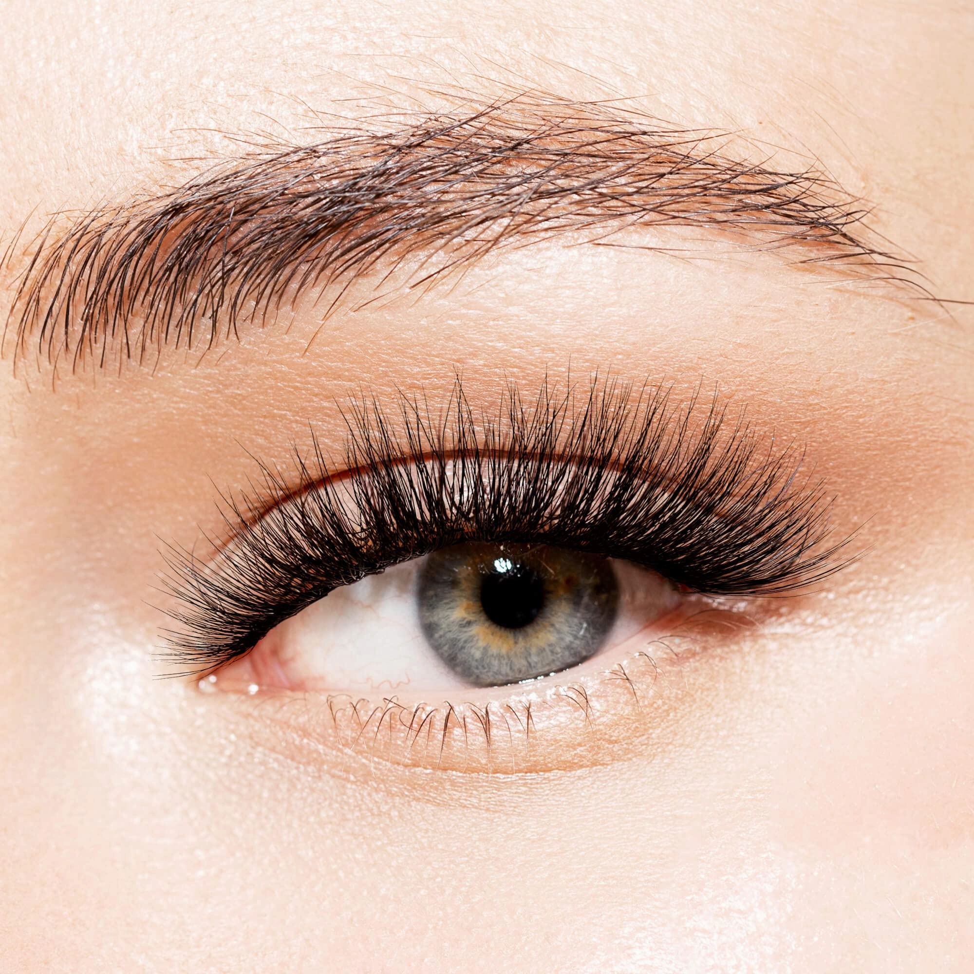 KISS Lash Couture Triple Push-Up False Eyelashes, Bombshell', 14 mm, Includes 4 Pairs Of Lashes, Contact Lens Friendly, Easy to Apply, Reusable Strip Lashes (Pack of 2)