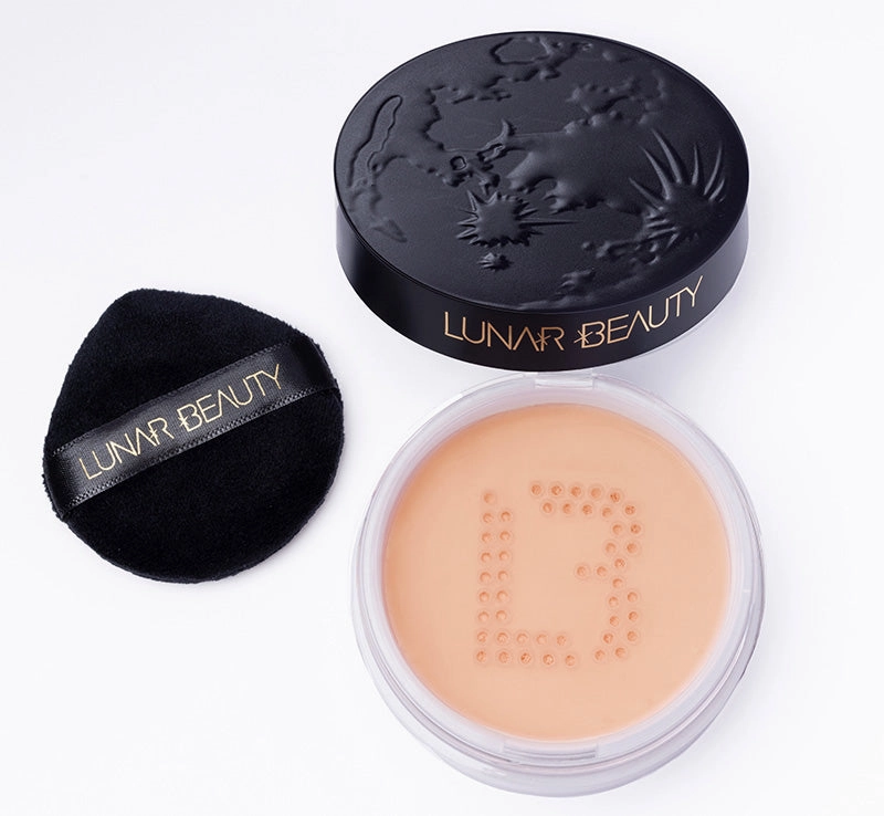 LUNARVERSAL LOOSE SETTING POWDER - TRANSLUCENT MEDIUM