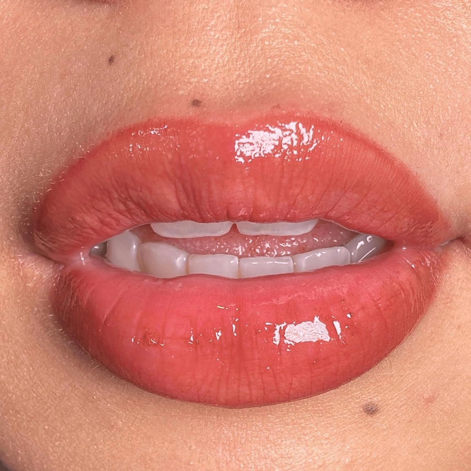 nude envie - Lip Liner - Smooth, Precise & Easy Application - Pigmented, Long-Lasting Lip Pencil - Add Definition - Prevents Feathering - Sharpenable - Vegan, Paraben-Free & Cruelty-Free - Rich