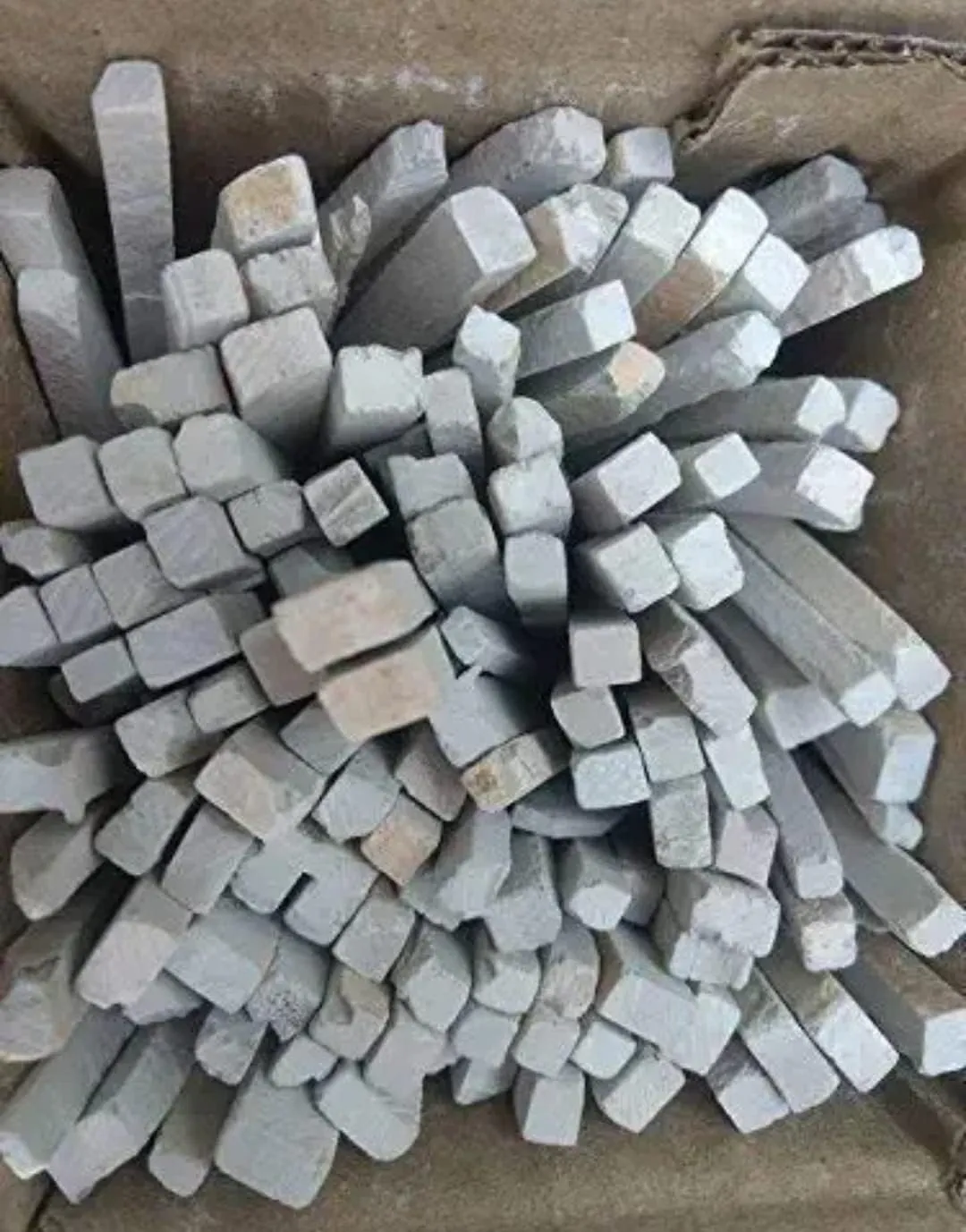 Pack Of 120 (800 grms) Edible Slate Pencils/Slate Bars White Pencils/Natural Limestone Slate Chalk Pencils/Earthy Goodies Edible Thin Slate Chalk Pencils