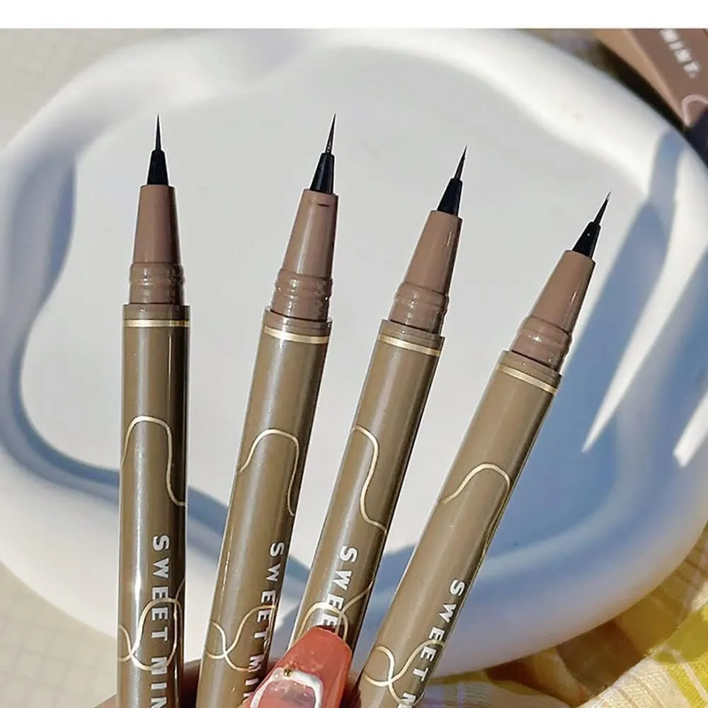 Quick-Drying Waterproof Superfine Eyeliner Pen, 4pcs Hyper Easy Liquid Pen No-Skip Waterproof Very Fine Eyeliner Makeup Long Lasting High Pigmented Smudge Proof Formula (4 Colors)