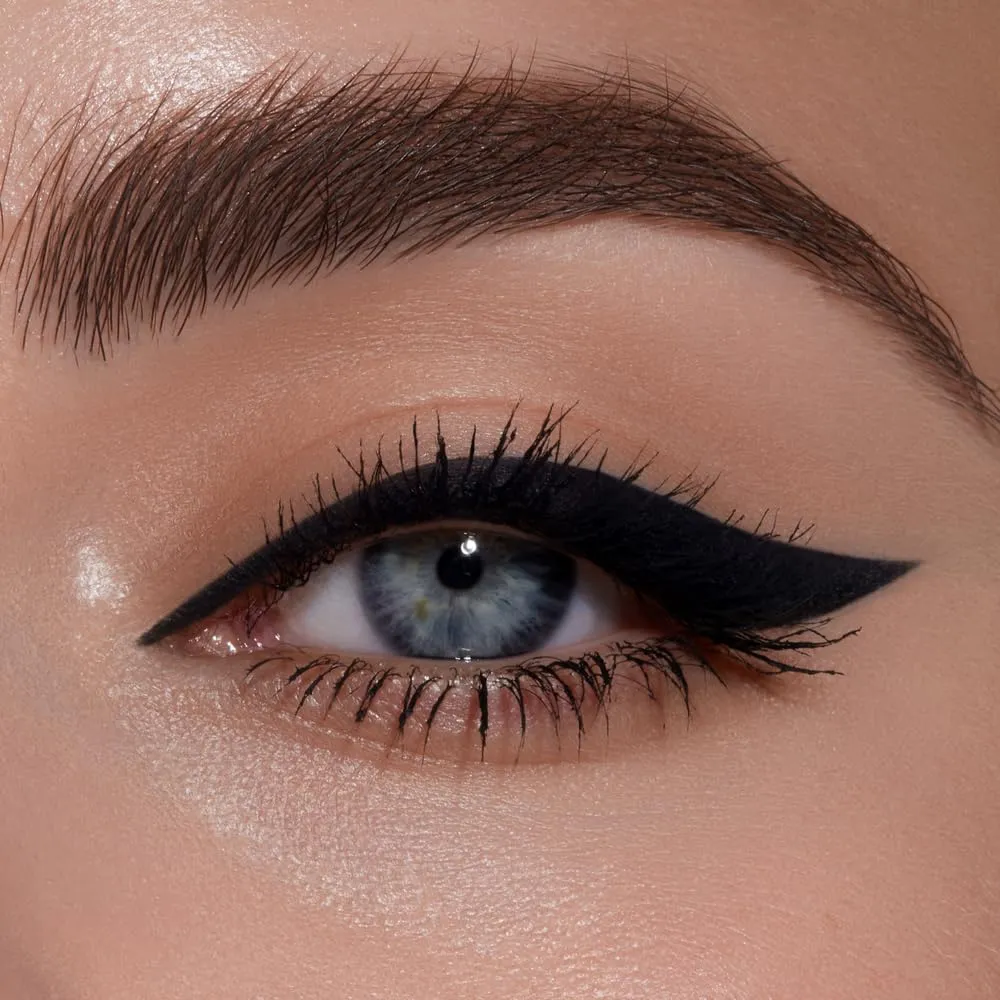Romanovamakeup Sexy Smoky Eye Pencil - CARBON BLACK, Professional Eye Liner ULTRA BLACK SHADE, Easy to Wear, Long-Lasting Formula, Vibrant Look with Eye-Makeup Pencil, Sexy Smokey Eyes in a Flash!