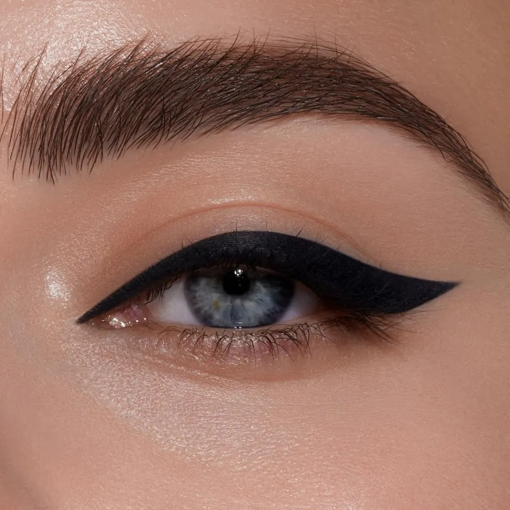 Romanovamakeup Sexy Smoky Eye Pencil - CARBON BLACK, Professional Eye Liner ULTRA BLACK SHADE, Easy to Wear, Long-Lasting Formula, Vibrant Look with Eye-Makeup Pencil, Sexy Smokey Eyes in a Flash!