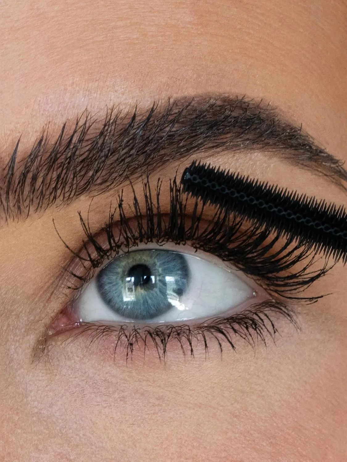SWEED - Cloud Mascara | Flake-Free, Smudge-Proof, Volumizing | Vitamin B5 | Vegan, Cruelty-Free, Clean Beauty (Black, 0.4 oz | 12 ml)