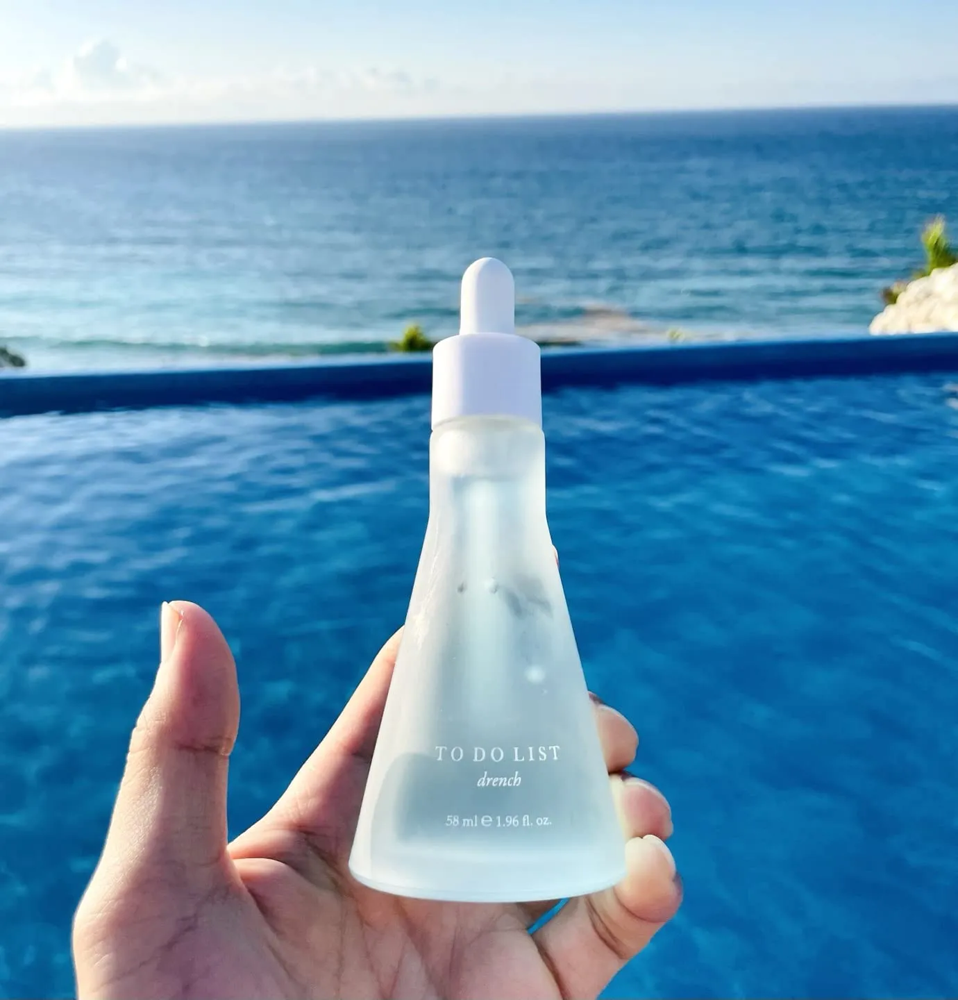 TO DO LIST Face Serum, Drench | Pure Hyaluronic Acid Serum for Face w/Glycerin, Snow Mushroom, & Ginseng | Intense Hydrating Serum | Oil-Free, Lightweight, Korean Skin Care (58 ml)