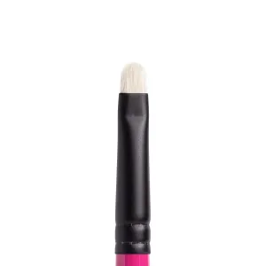 Whats Up Beauty - R111 Small Flat Shader Goat Eyeshadow Brush Hand Made in Japan Premium Eye Makeup Tool